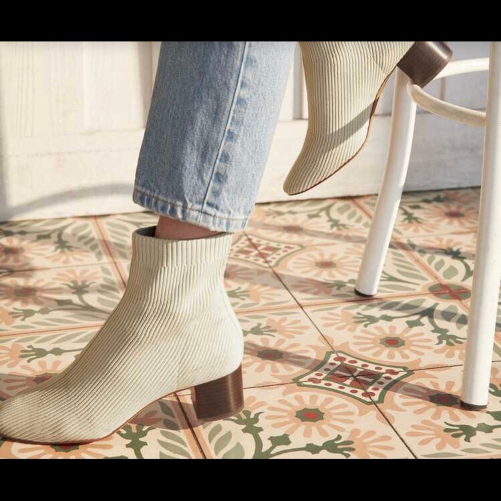 Everlane The Glove Boot ReKnit in bone